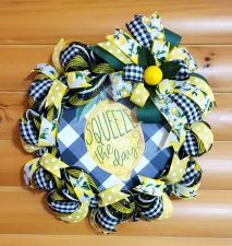 Squeeze The Day Lemon Wreath