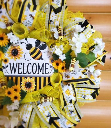Welcome BumbleBee Wreath #4