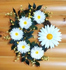 White Daisies Wreath